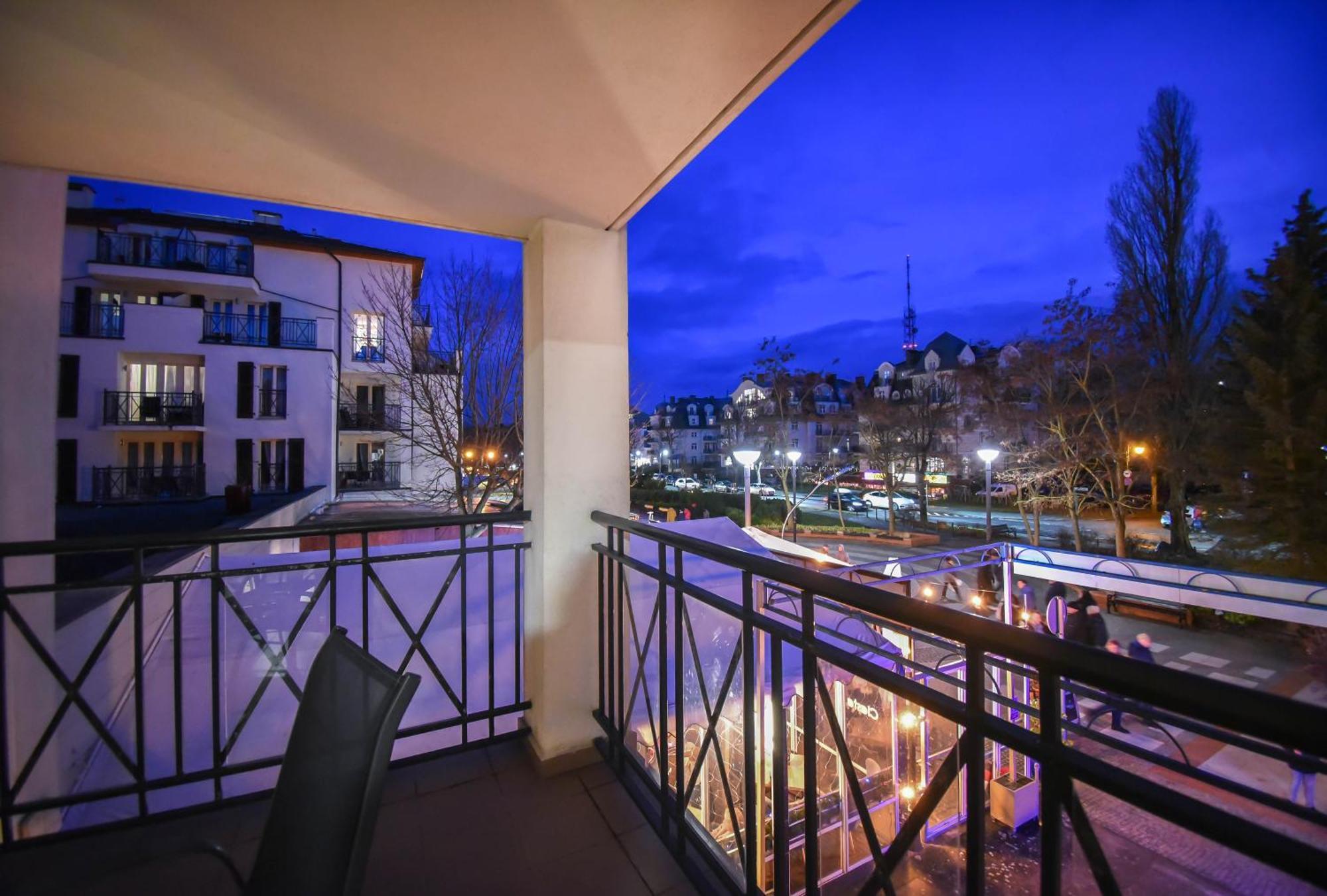 Apartamenty Promenada Z Tarasem I Parkingiem - Apartamenty Na Wyspie Świnoujście Εξωτερικό φωτογραφία